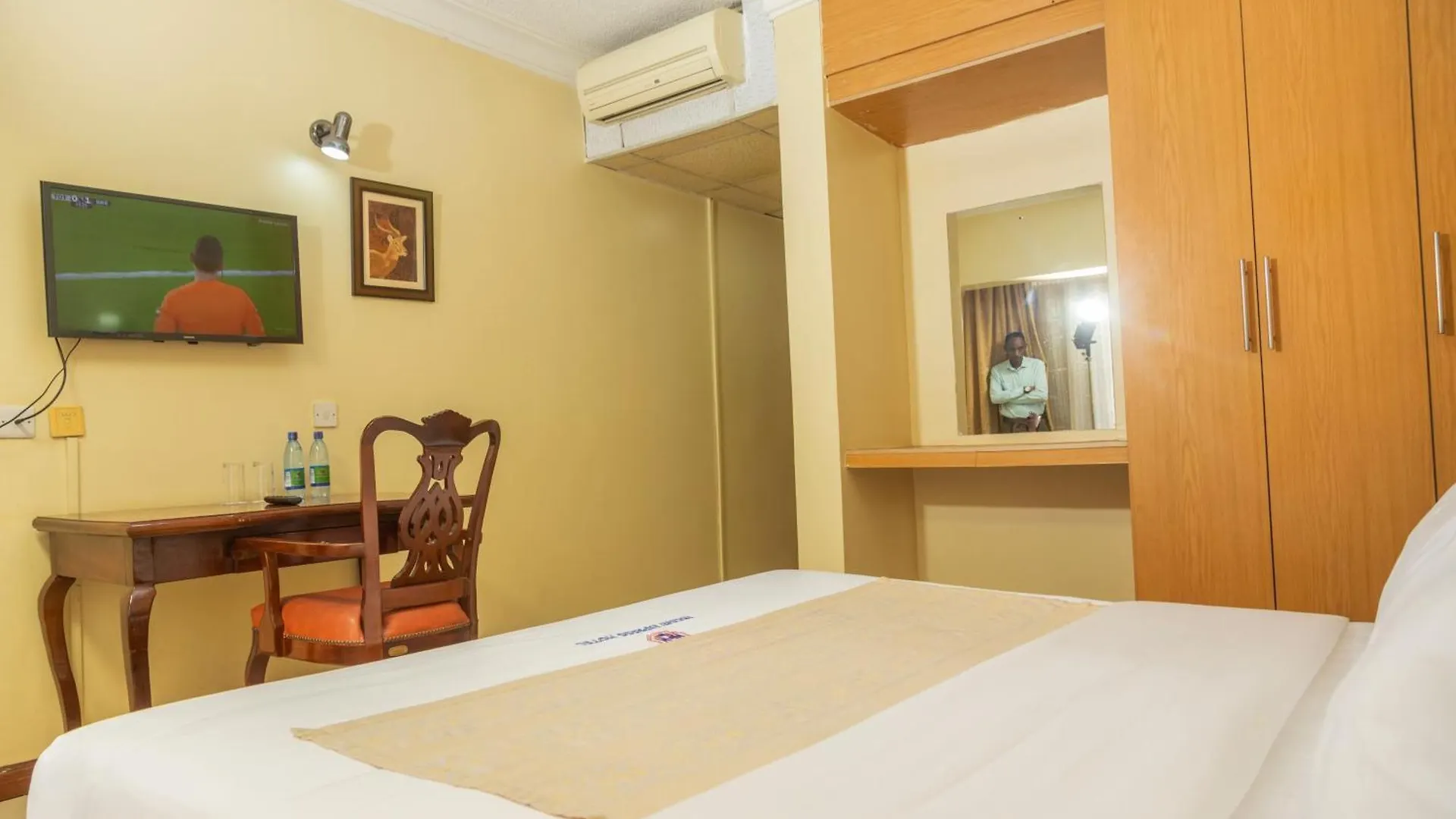 Holiday Express Hotel,Kampala 3*, Kampala