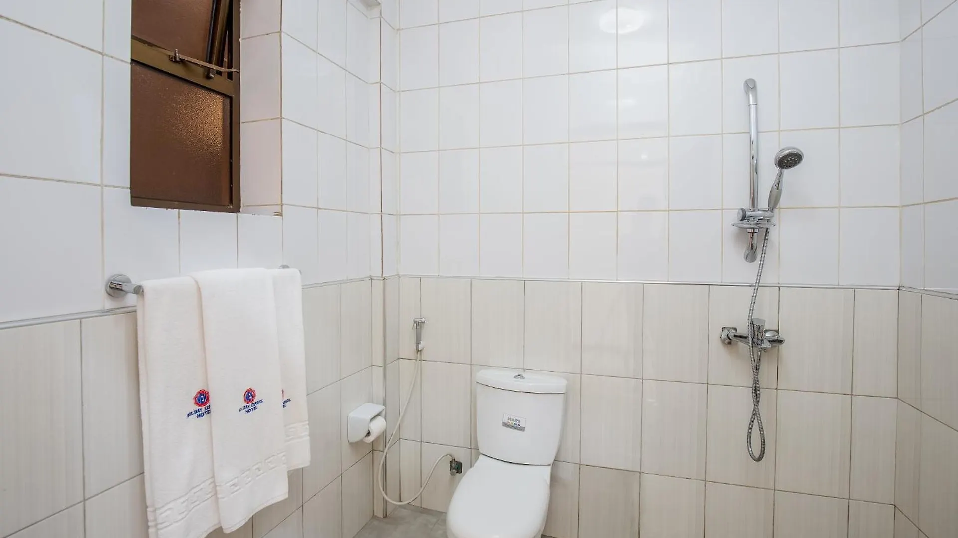 ***  Holiday Express Hotel Kampala Uganda